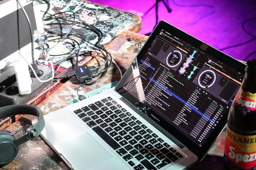 Player software audio - dj,